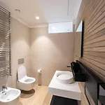 Bina Luxury בית הארחה קליארי