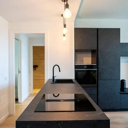 Bina Luxury 3*