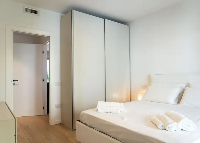 Bina Luxury קליארי