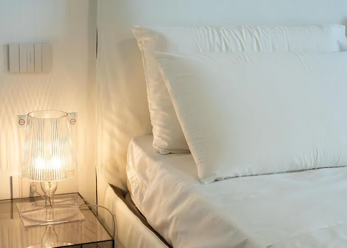 Bina Luxury 3* קליארי